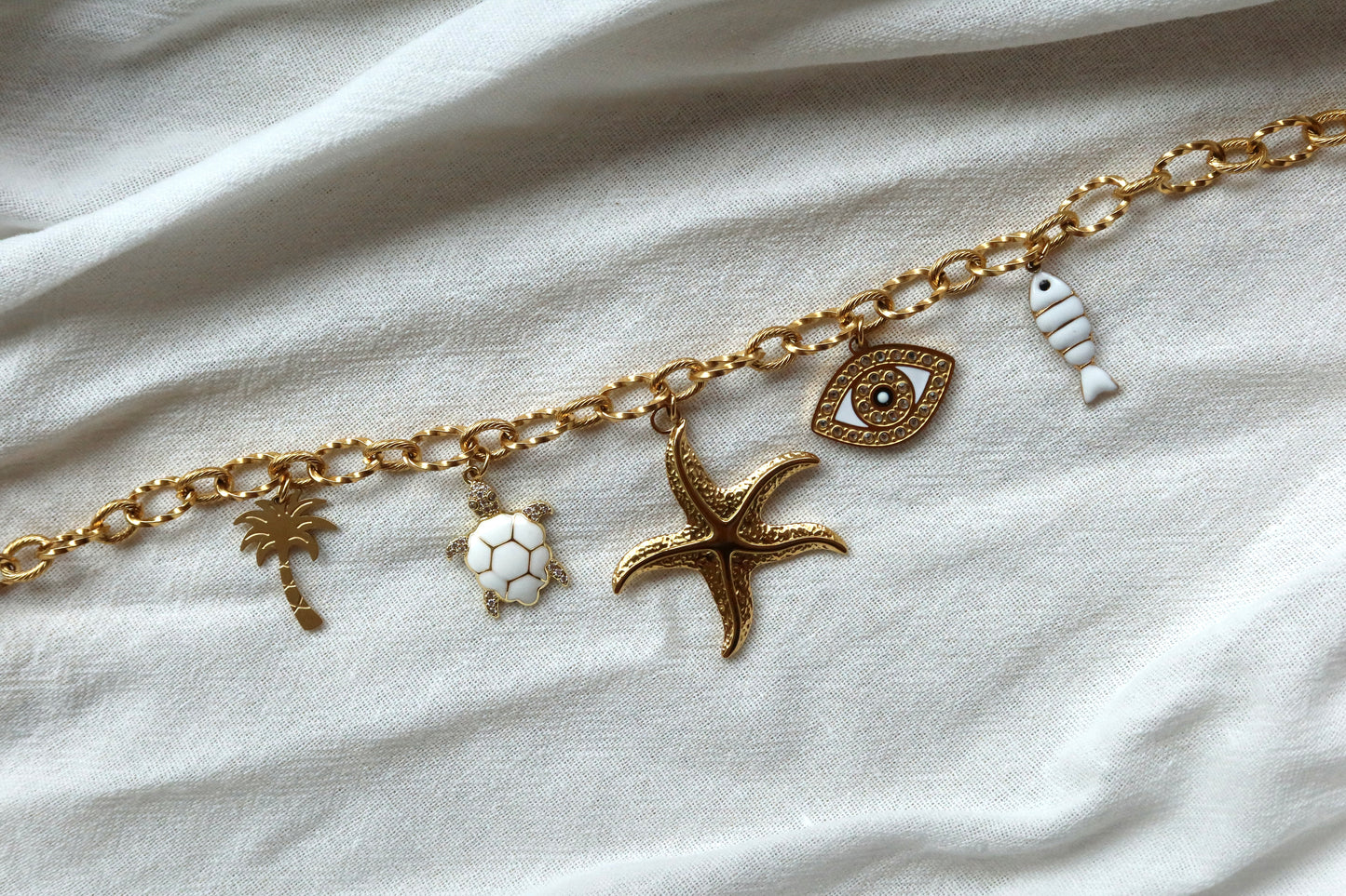 Collier Nova