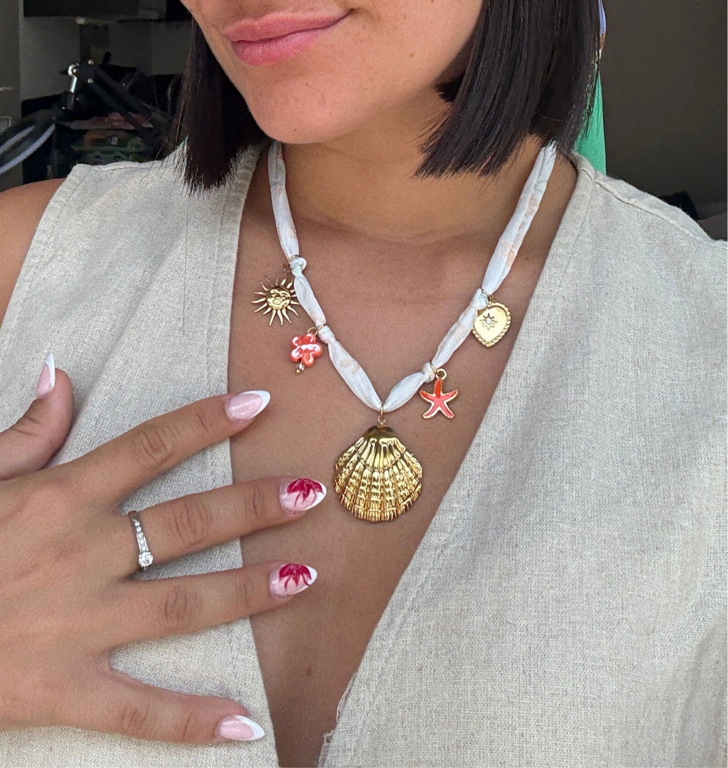 Collier Cora